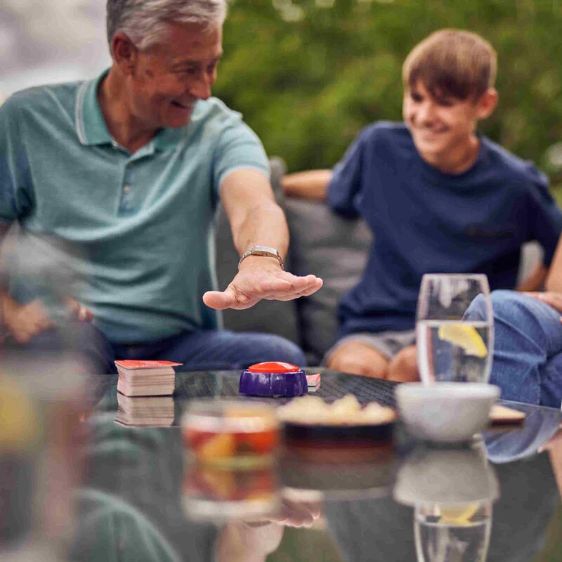 Buzzed Out Family Game - Image 11